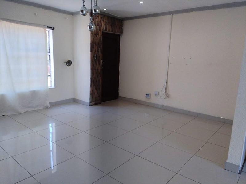 3 Bedroom Property for Sale in Dawn Park Gauteng