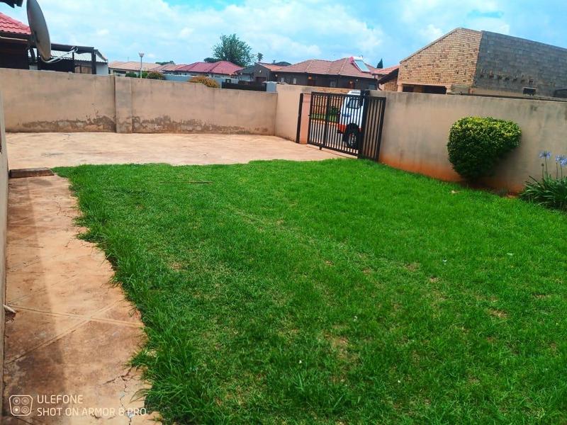 3 Bedroom Property for Sale in Dawn Park Gauteng