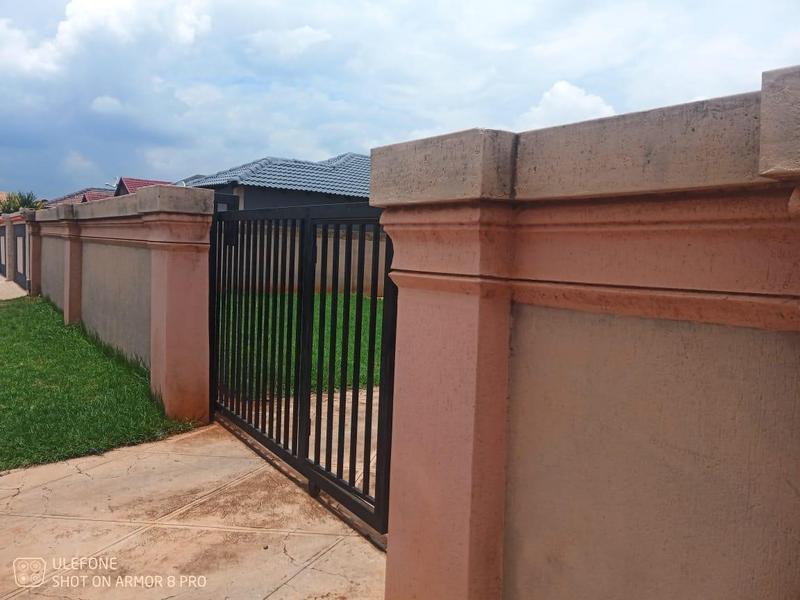 3 Bedroom Property for Sale in Dawn Park Gauteng