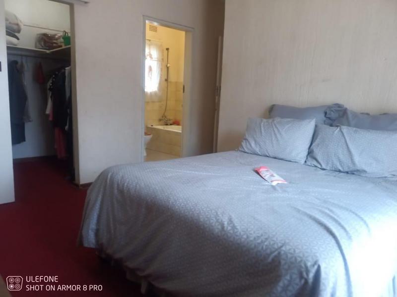 3 Bedroom Property for Sale in Dawn Park Gauteng