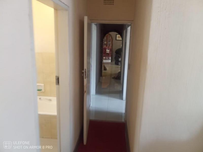 3 Bedroom Property for Sale in Dawn Park Gauteng