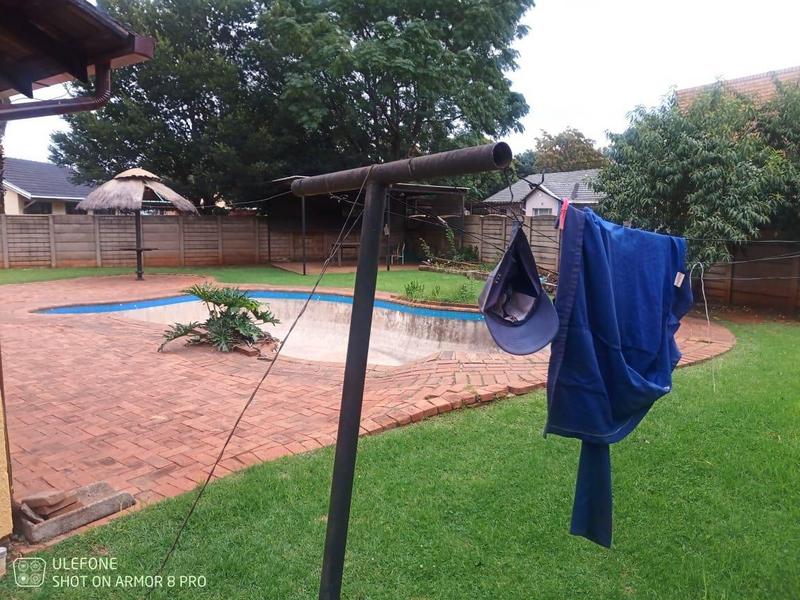 3 Bedroom Property for Sale in Dawn Park Gauteng