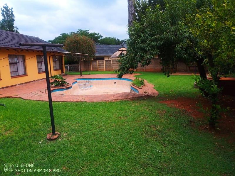 3 Bedroom Property for Sale in Dawn Park Gauteng