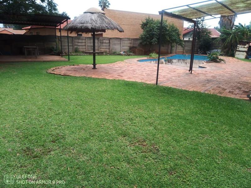 3 Bedroom Property for Sale in Dawn Park Gauteng