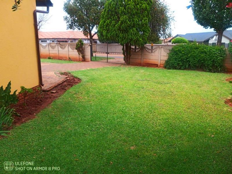 3 Bedroom Property for Sale in Dawn Park Gauteng