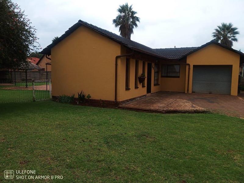 3 Bedroom Property for Sale in Dawn Park Gauteng