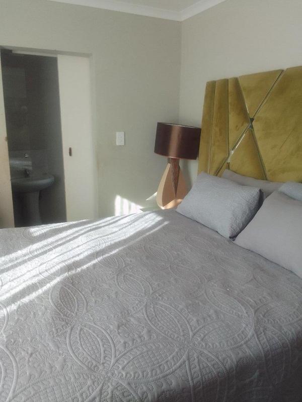 2 Bedroom Property for Sale in Dawn Park Gauteng