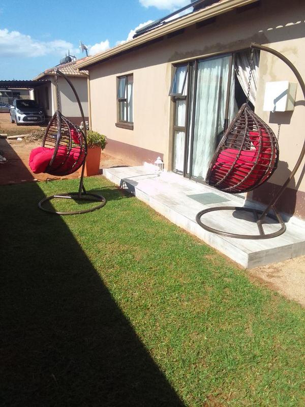 2 Bedroom Property for Sale in Dawn Park Gauteng