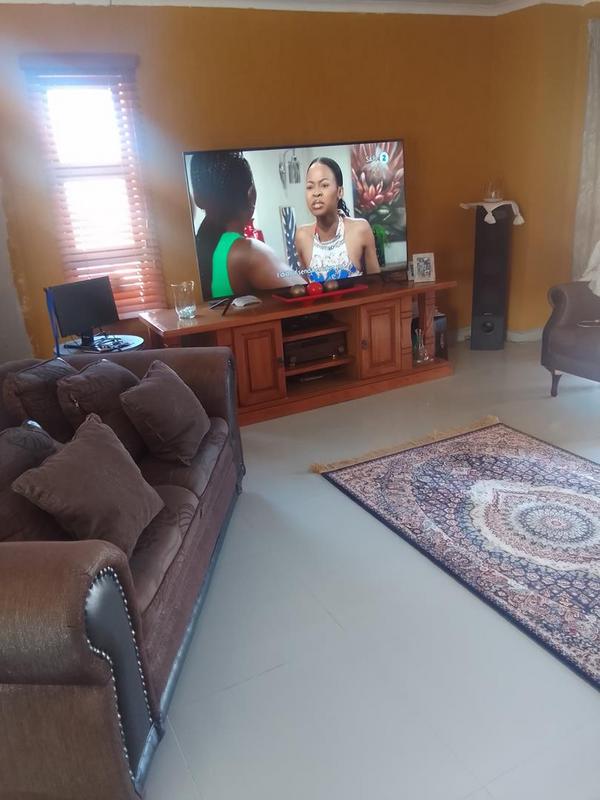 2 Bedroom Property for Sale in Dawn Park Gauteng
