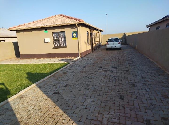 3 Bedroom Property for Sale in Dawn Park Gauteng