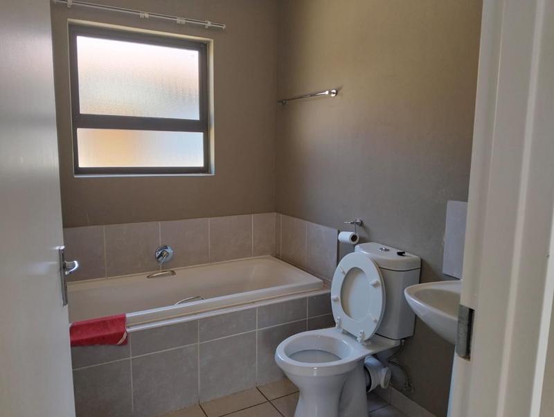 2 Bedroom Property for Sale in Dawn Park Gauteng