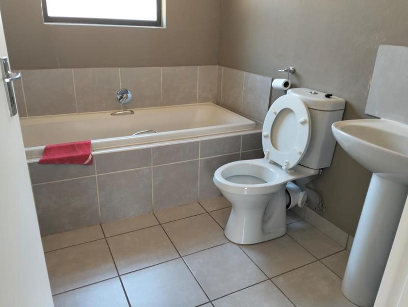 2 Bedroom Property for Sale in Dawn Park Gauteng