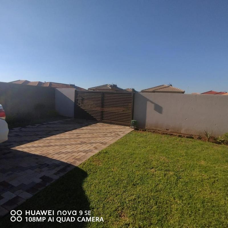 3 Bedroom Property for Sale in Dawn Park Gauteng
