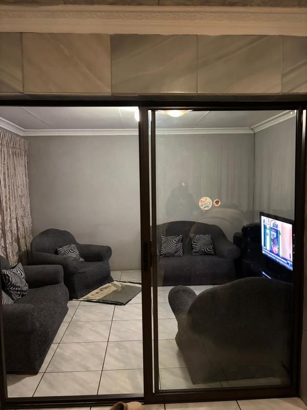 3 Bedroom Property for Sale in Dawn Park Gauteng