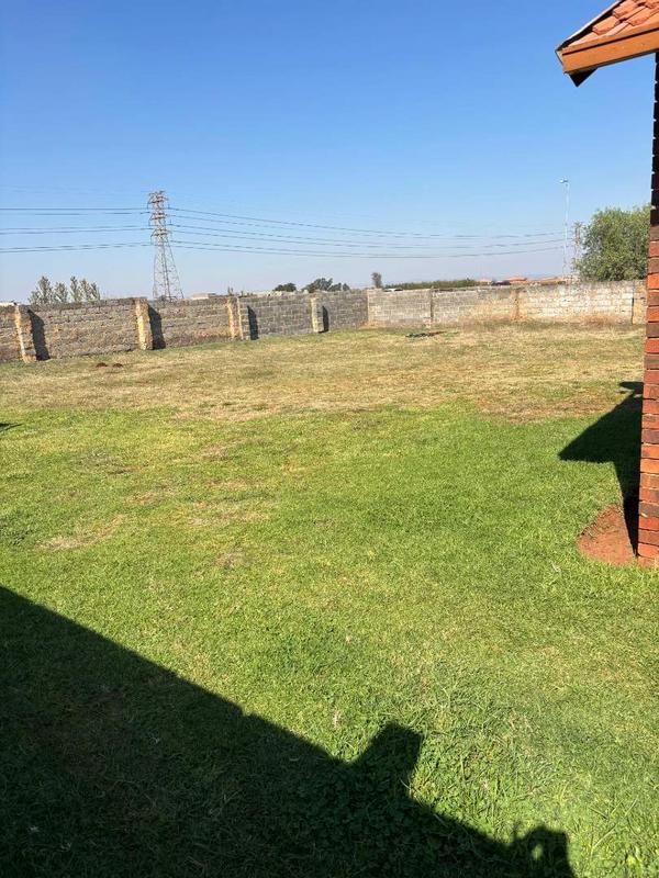 3 Bedroom Property for Sale in Dawn Park Gauteng