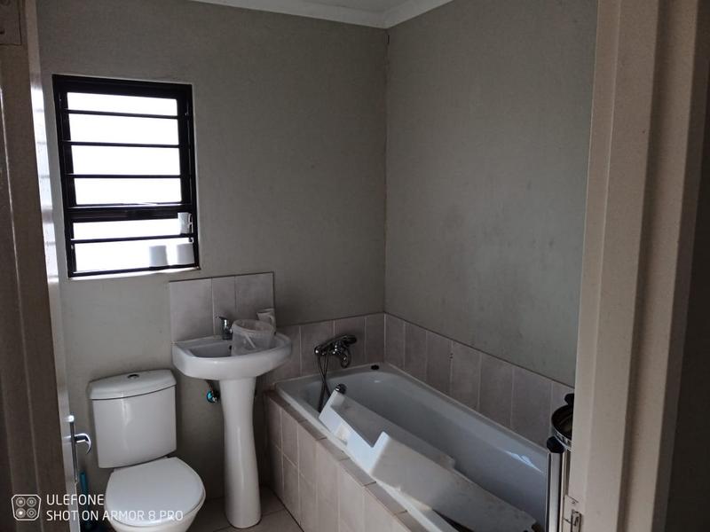 3 Bedroom Property for Sale in Dawn Park Gauteng