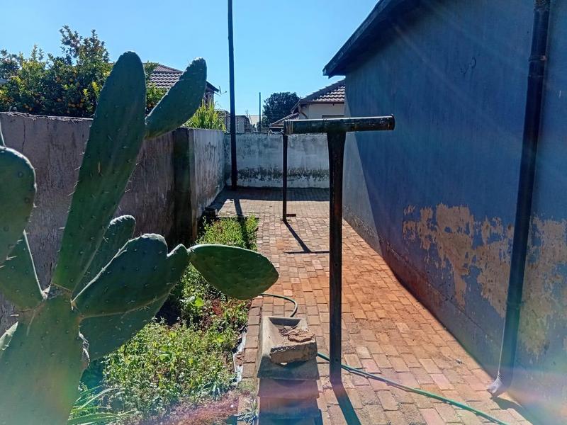 3 Bedroom Property for Sale in Dawn Park Gauteng