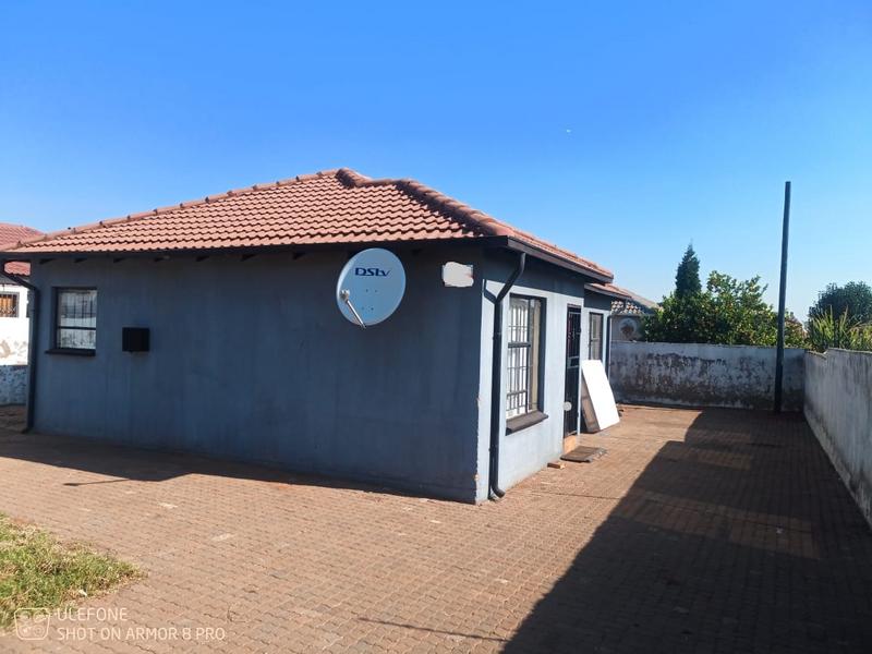 3 Bedroom Property for Sale in Dawn Park Gauteng