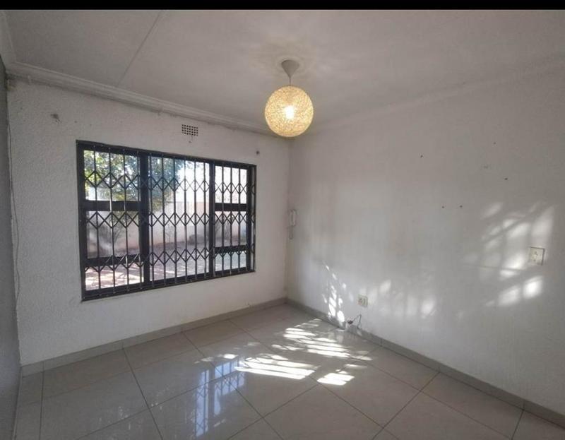 4 Bedroom Property for Sale in Dawn Park Gauteng