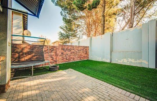 2 Bedroom Property for Sale in Farrar Park Gauteng