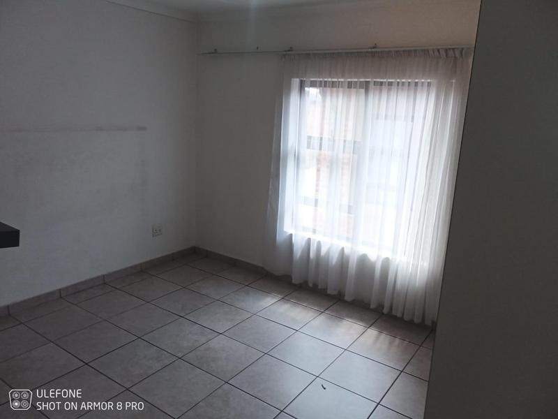 2 Bedroom Property for Sale in Lilianton Gauteng