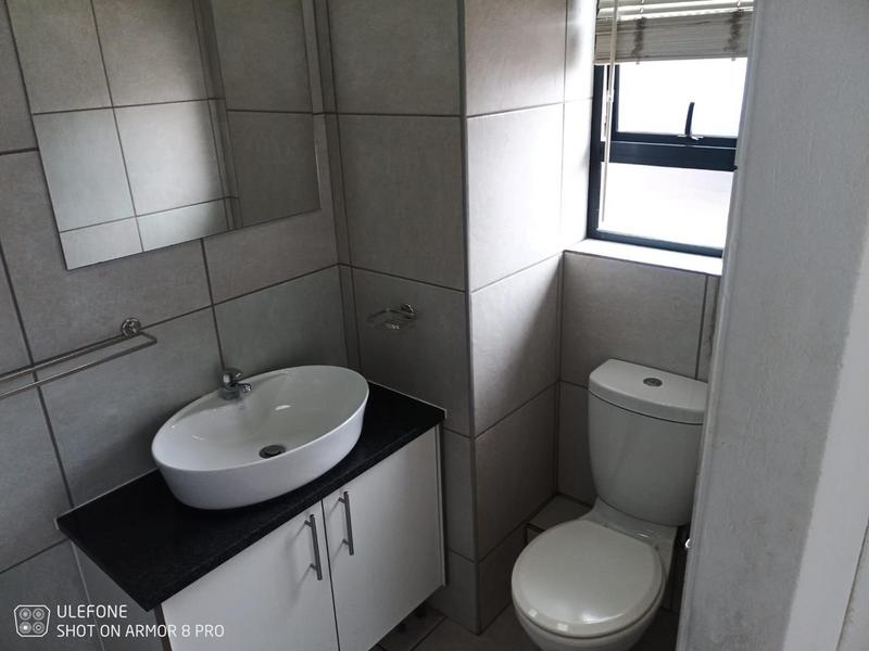2 Bedroom Property for Sale in Lilianton Gauteng