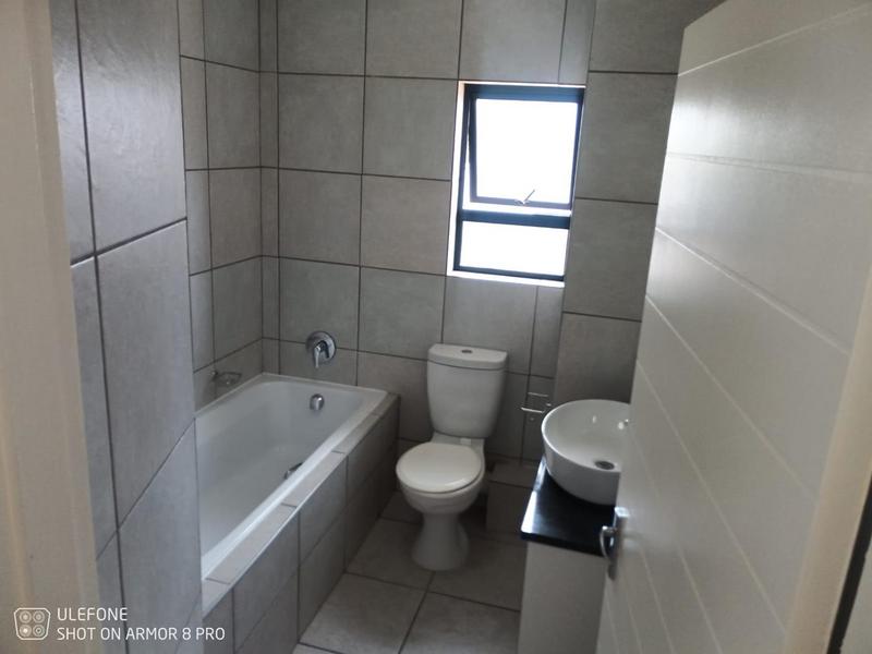2 Bedroom Property for Sale in Lilianton Gauteng
