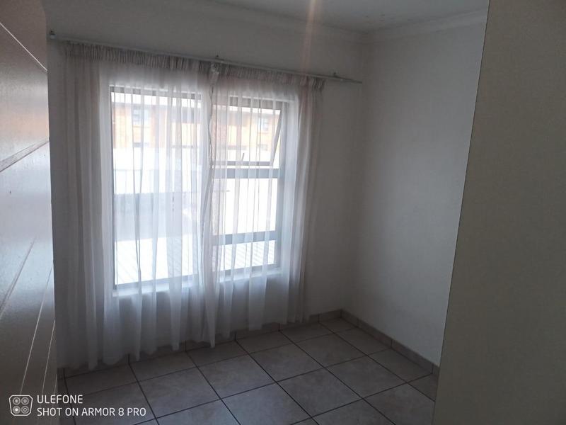 2 Bedroom Property for Sale in Lilianton Gauteng