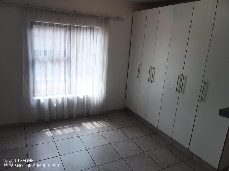 2 Bedroom Property for Sale in Lilianton Gauteng
