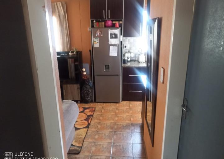 2 Bedroom Property for Sale in Mapleton A H Gauteng