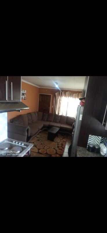 2 Bedroom Property for Sale in Mapleton A H Gauteng