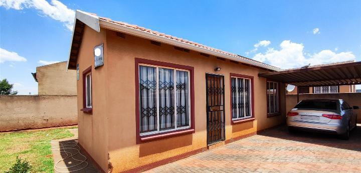 3 Bedroom Property for Sale in Mapleton A H Gauteng