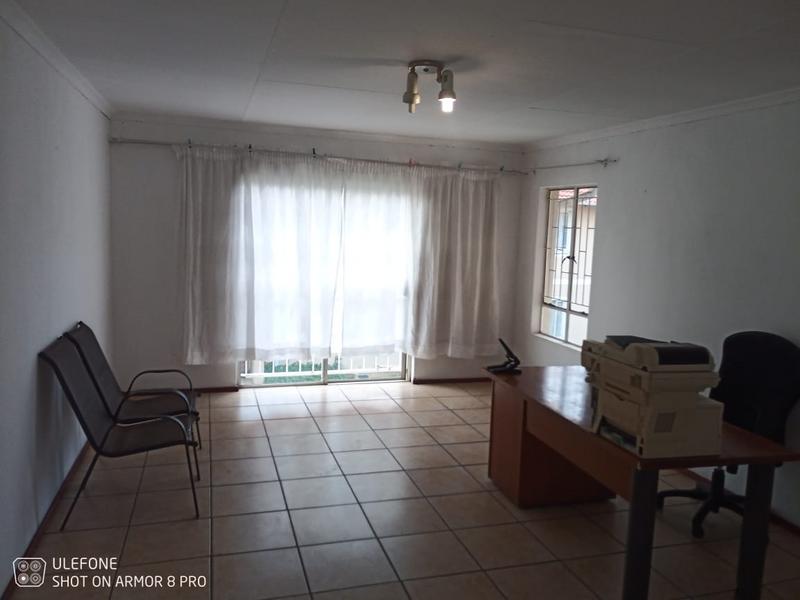 2 Bedroom Property for Sale in Parkdene Gauteng