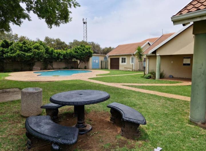 2 Bedroom Property for Sale in Parkdene Gauteng