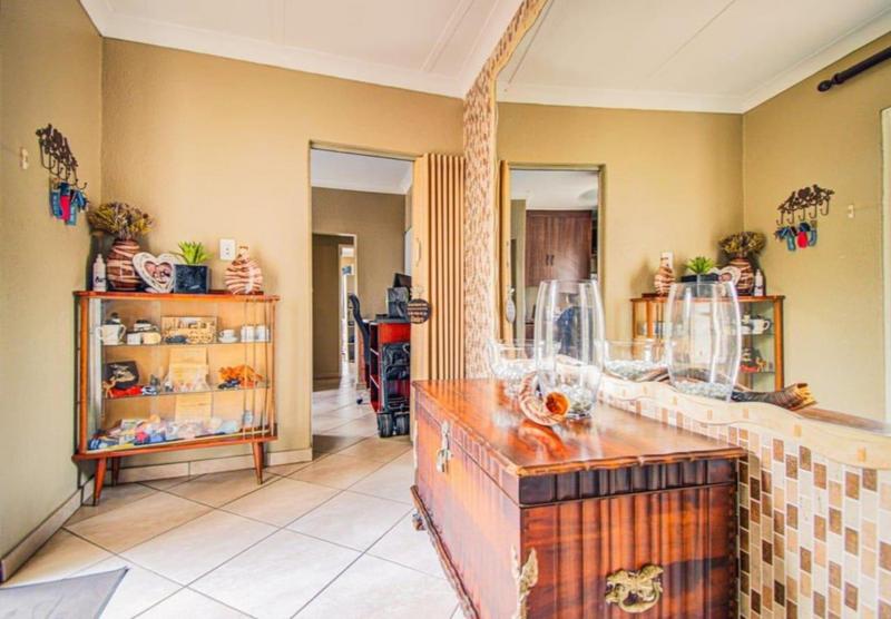 4 Bedroom Property for Sale in Parkdene Gauteng