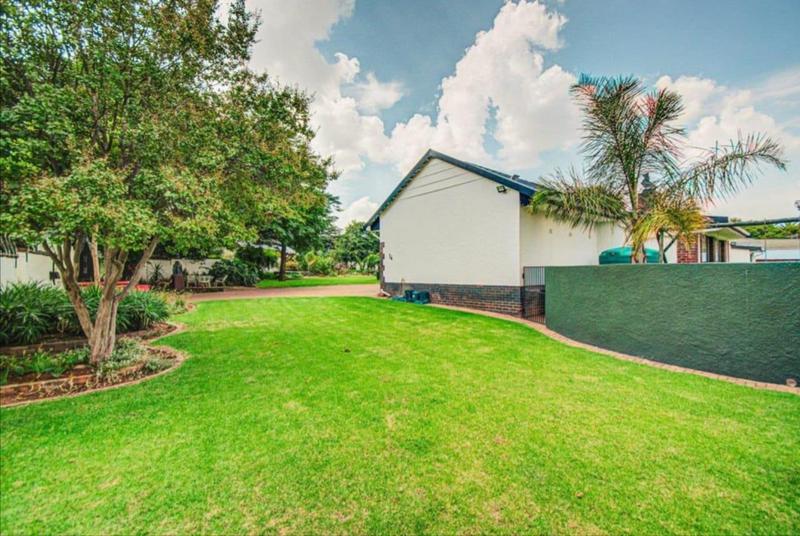 4 Bedroom Property for Sale in Parkdene Gauteng