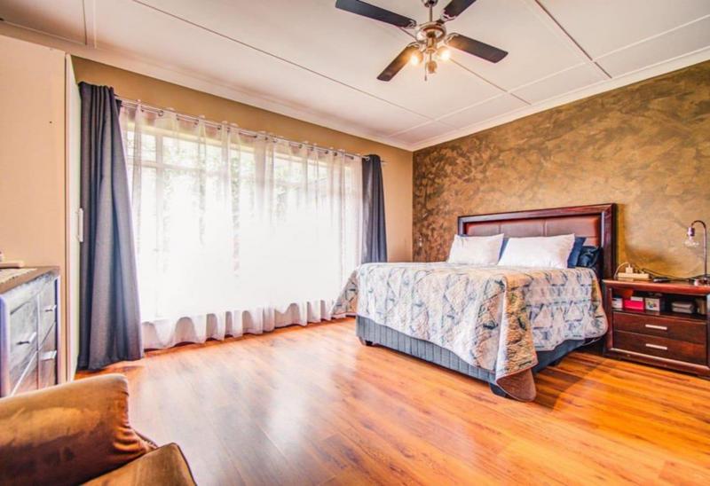 4 Bedroom Property for Sale in Parkdene Gauteng