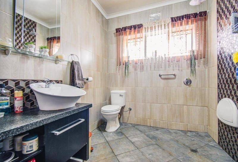 4 Bedroom Property for Sale in Parkdene Gauteng