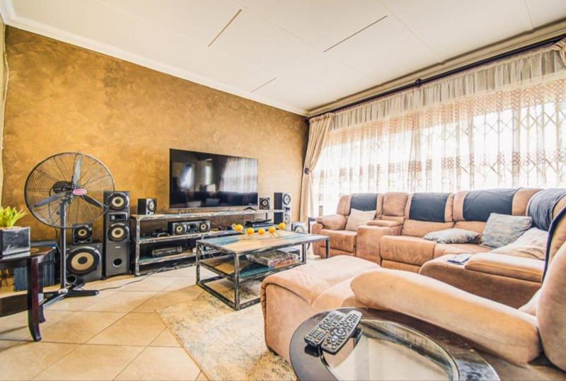 4 Bedroom Property for Sale in Parkdene Gauteng