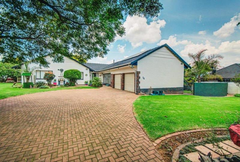 4 Bedroom Property for Sale in Parkdene Gauteng