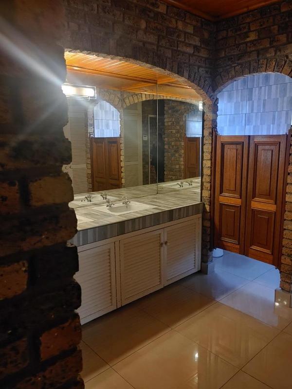 4 Bedroom Property for Sale in Sunward Park Gauteng