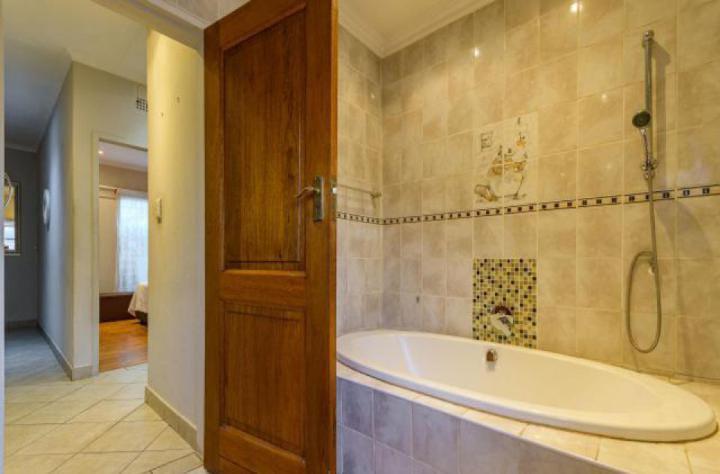 3 Bedroom Property for Sale in Sunward Park Gauteng