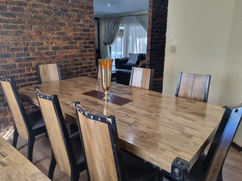 3 Bedroom Property for Sale in Sunward Park Gauteng