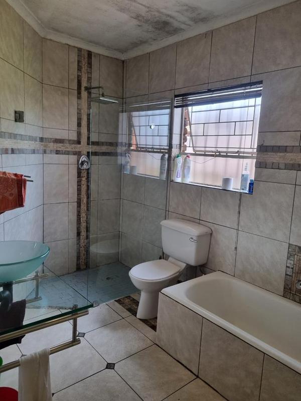 3 Bedroom Property for Sale in Sunward Park Gauteng