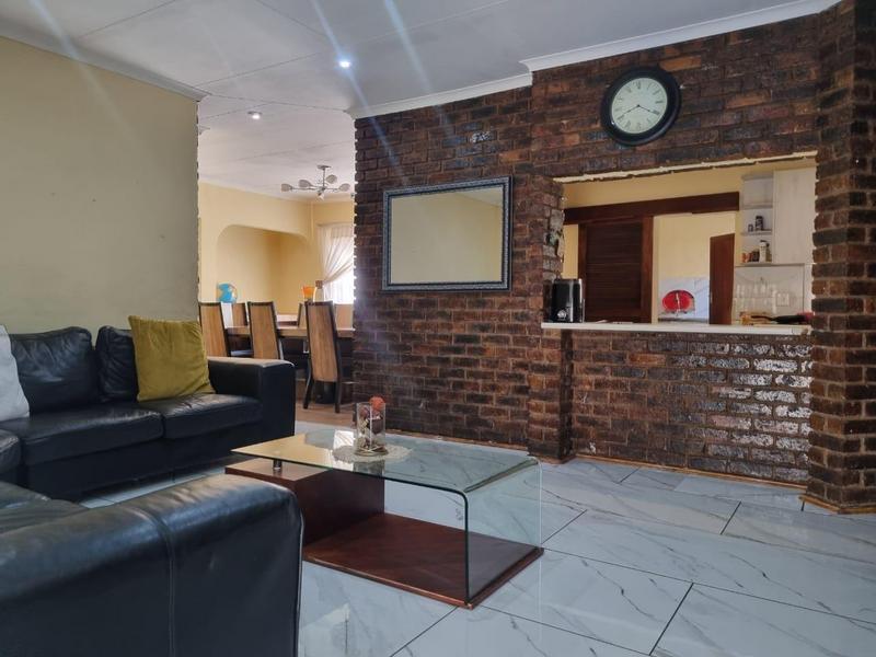 3 Bedroom Property for Sale in Sunward Park Gauteng