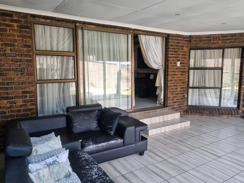 3 Bedroom Property for Sale in Sunward Park Gauteng