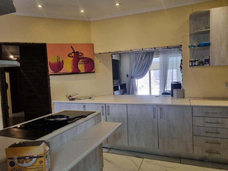 3 Bedroom Property for Sale in Sunward Park Gauteng