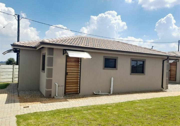 3 Bedroom Property for Sale in Windmill Park Gauteng