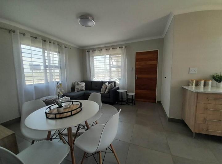 3 Bedroom Property for Sale in Windmill Park Gauteng