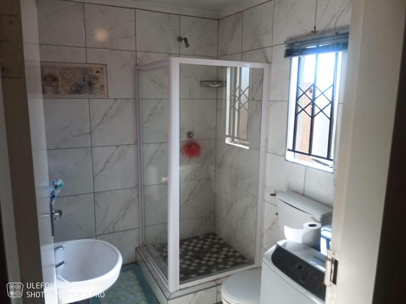 5 Bedroom Property for Sale in Windmill Park Gauteng